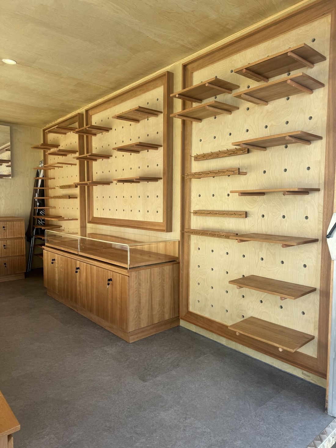 Display joinery