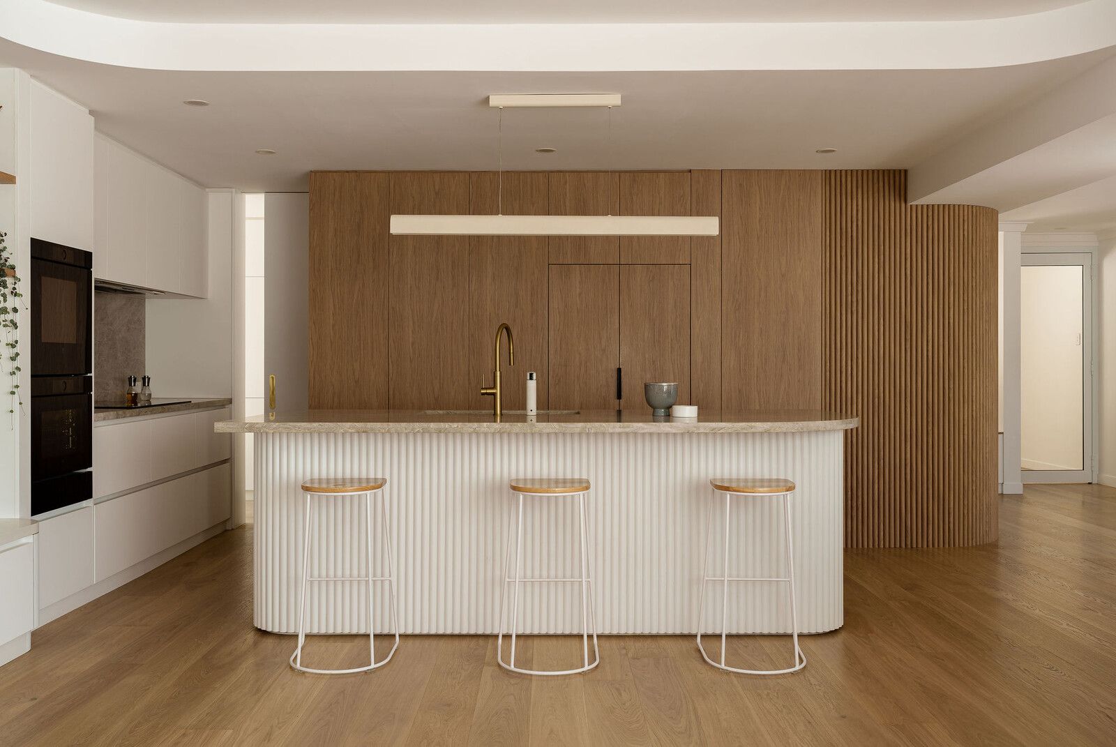 Kitchen, fluted island