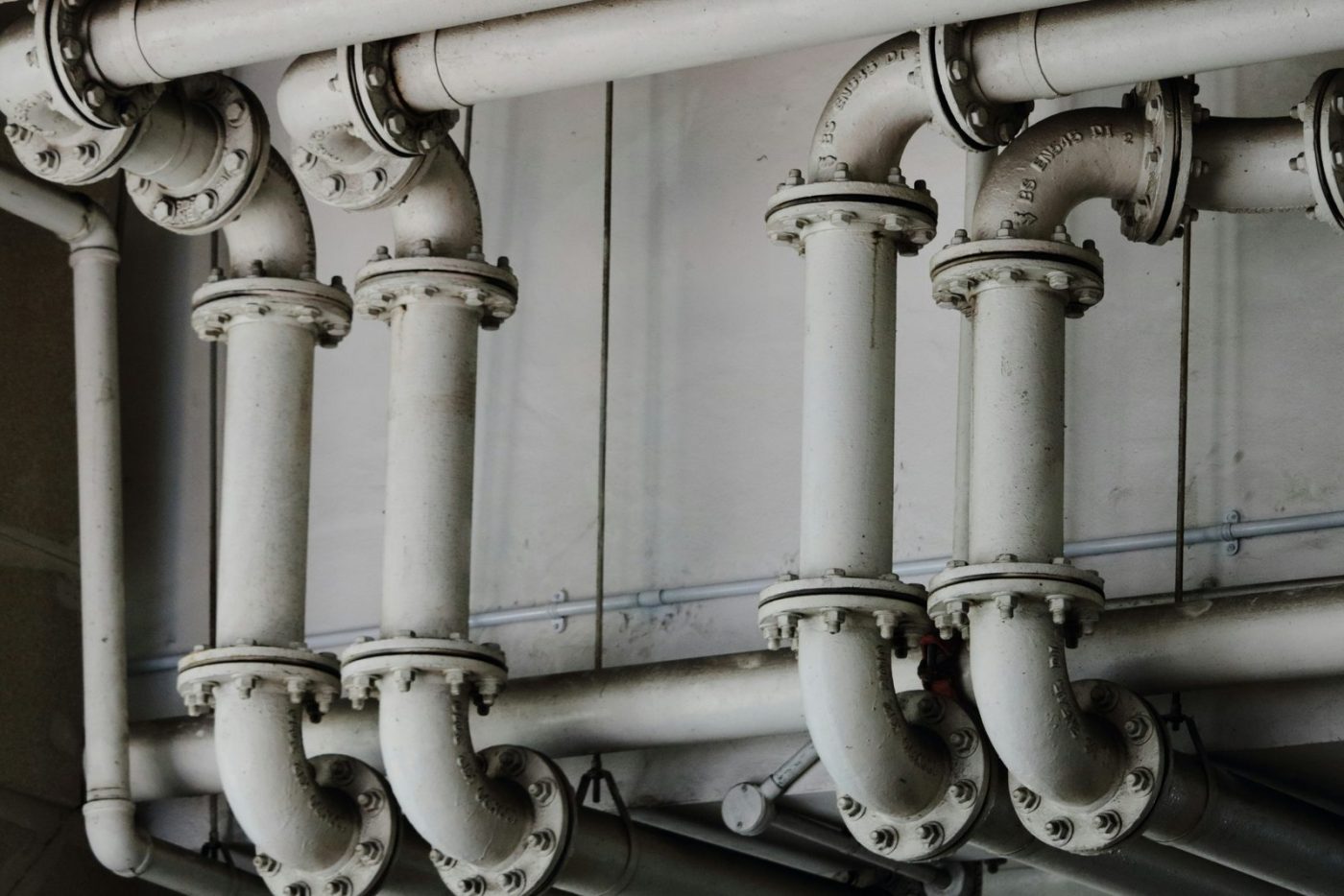 Large pipework with flanged joints